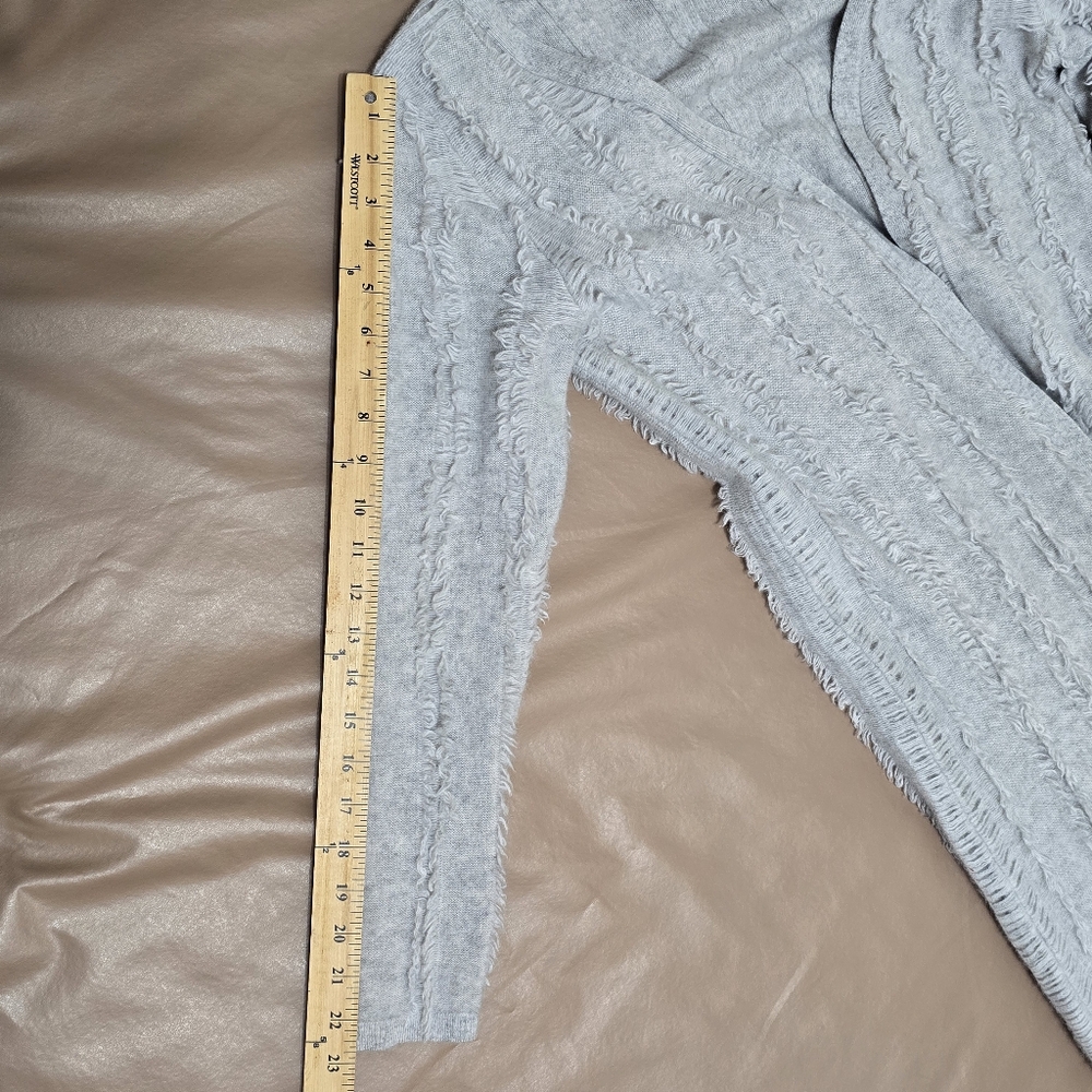 Neiman Marcus Women Cashmere L Cardigan Sweater Gray Fringe Luxury Cozy Office - Picture 9 of 16
